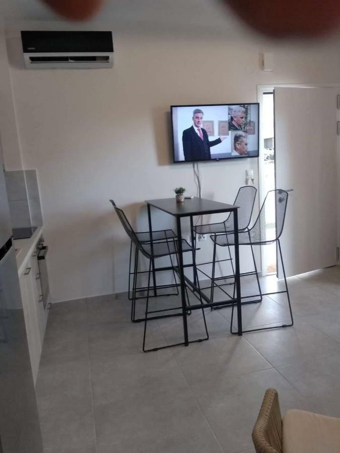 Petrani Suite 1 Néa Péramos Zewnętrze zdjęcie